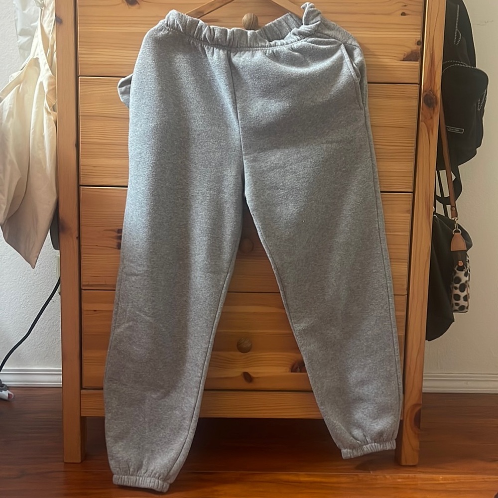 Basic grey sweats!